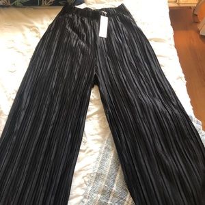 Black Ripple Wide-Leg Loose Pants. Tags still on